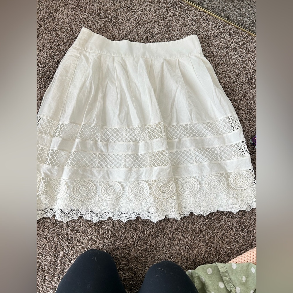 Ann Taylor White Lace A-Line Skirt